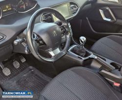 Peugeot 308 t9 1.2 2018 - Obrazek 4