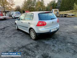 Volkswagen golf 1.6fsi 115km 05r - Obrazek 3