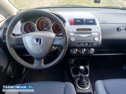 Sprzedam Honda Jazz 1.2i benzyna,Przebieg 147 tyś - Obrazek 3