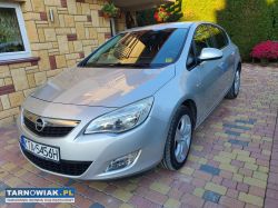 Opel astra j 2011 rok benzyna turbo - Obrazek 2